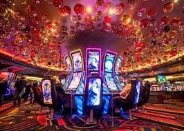 mitosbola dealer shift handoff between two professional live-table dealers